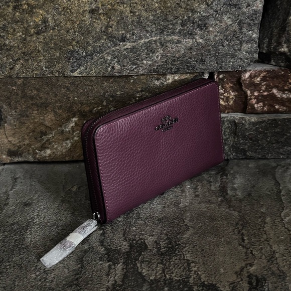 NWT COACH Medium ID Zip Around Wallet - Picture 3 of 13